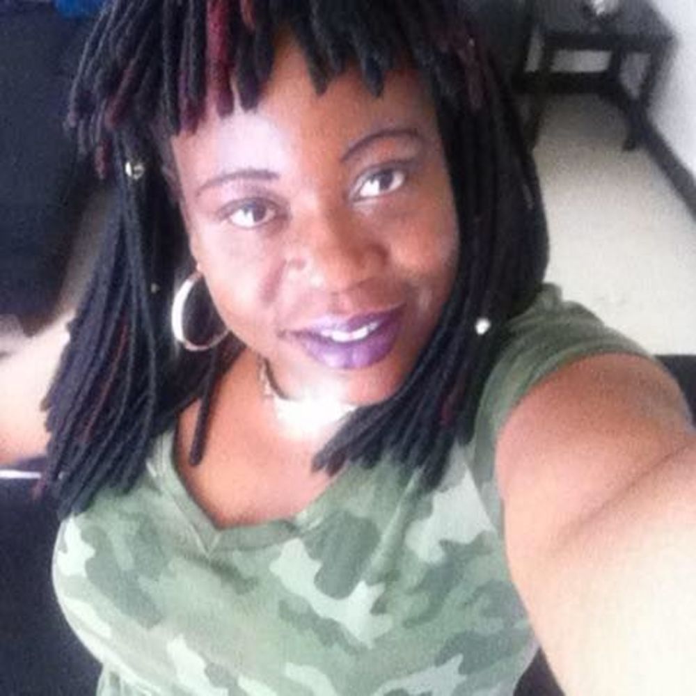 Meet your Posher, Shonell's